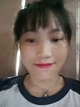 Snapshot of min-xinh chatting on June 19, 7:14 am min-xinh online show from June 19, 7:14 am