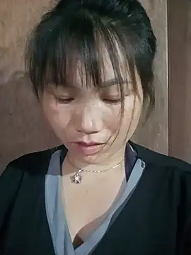min-xinh online show from May 12, 10:05 pm