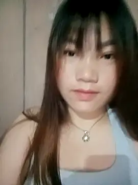 min-xinh online show from April 4, 10:05 pm