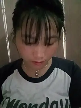Snapshot of min-xinh chatting on June 15, 9:31 am min-xinh online show from June 15, 9:31 am