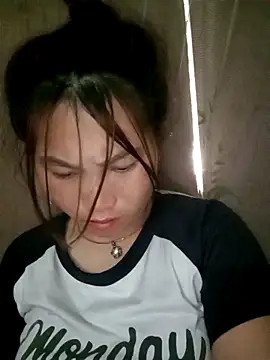 min-xinh online show from October 16, 8:33 am