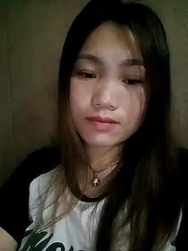 min-xinh online show from October 15, 8:28 pm
