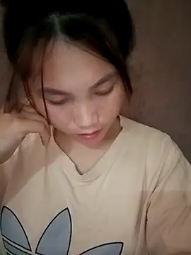 min-xinh online show from October 2, 5:44 am
