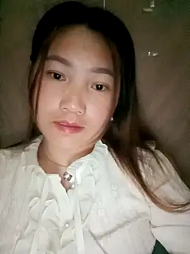 min-xinh online show from November 17, 4:11 pm