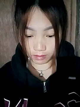 min-xinh online show from November 13, 9:30 pm