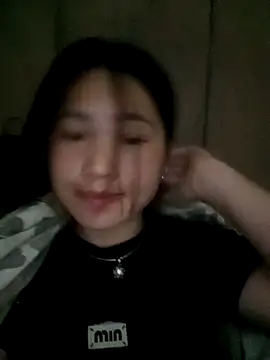 min-xinh online show from November 16, 8:35 pm