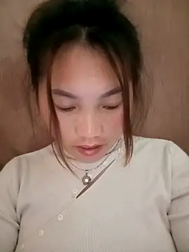 min-xinh online show from November 22, 4:11 am