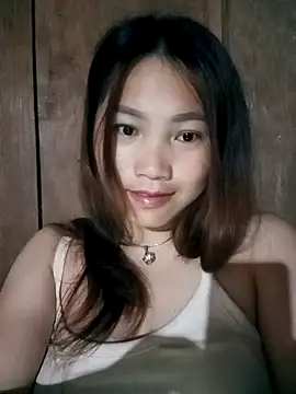 min-xinh online show from November 10, 8:47 pm