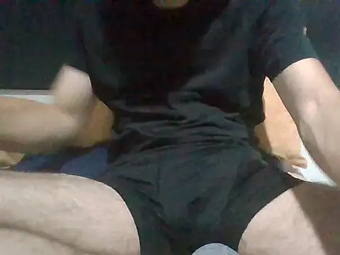 AlbertoRuiz086 online show from May 2, 9:14 am