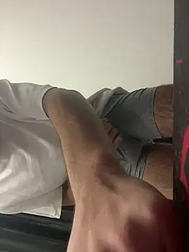 AlbertoRuiz086 online show from March 31, 5:48 pm