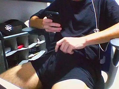 AlbertoRuiz086 online show from October 25, 7:40 am