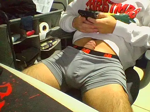 AlbertoRuiz086 online show from November 7, 7:24 am