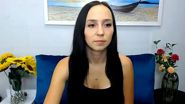 LuisaLive online show from May 8, 6:17 am