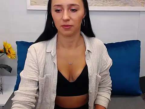 LuisaLive online show from November 7, 7:13 am