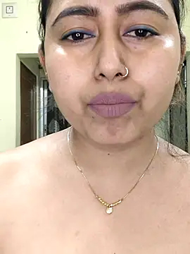 Hot Misti 69 online show from April 10, 6:15 pm