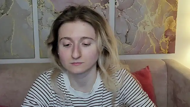 CamillaDreamer online show from April 30, 6:59 pm