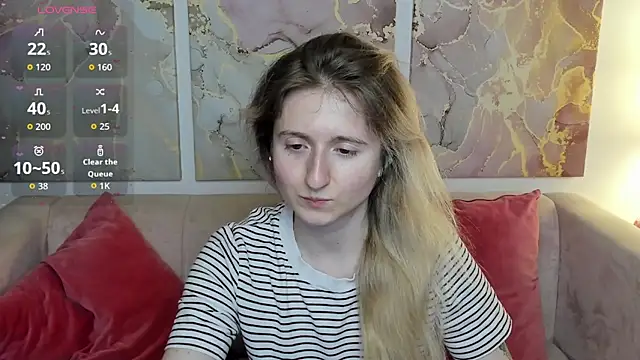 CamillaDreamer online show from April 29, 6:14 pm