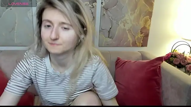 CamillaDreamer online show from March 29, 11:06 pm