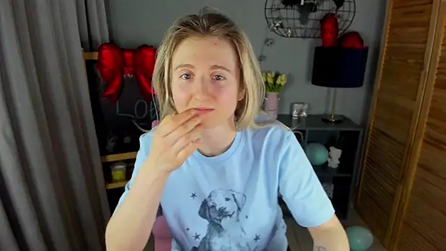 CamillaDreamer online show from February 22, 1:19 am