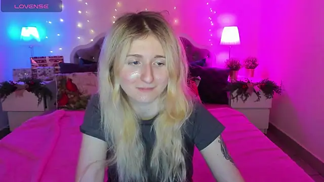 CamillaDreamer online show from January 6, 4:22 pm