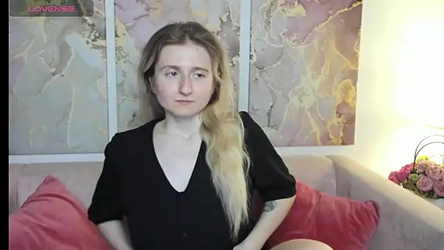 CamillaDreamer online show from April 23, 5:14 pm