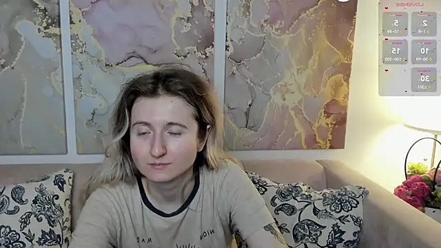 CamillaDreamer online show from May 24, 1:00 pm