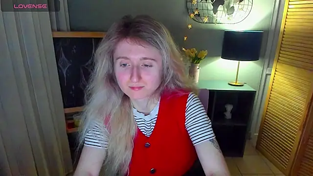 CamillaDreamer online show from March 29, 2:02 am