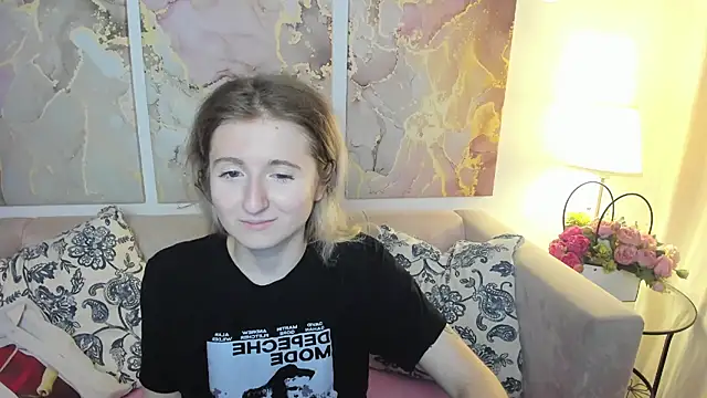 CamillaDreamer online show from May 26, 12:47 pm