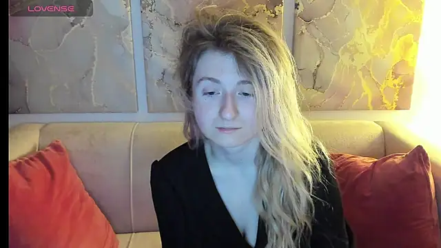 CamillaDreamer online show from April 20, 10:22 pm