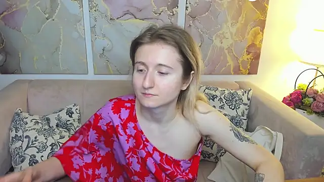 CamillaDreamer online show from June 1, 6:40 pm