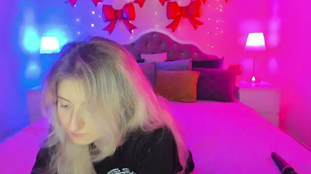 CamillaDreamer online show from March 19, 5:24 pm