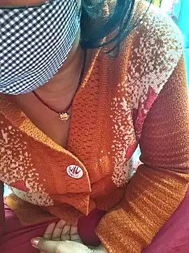 Desi Lilly01 online show from November 25, 6:36 am