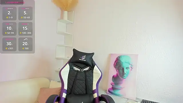 Ella starrr   online show from October 31, 1:24 am