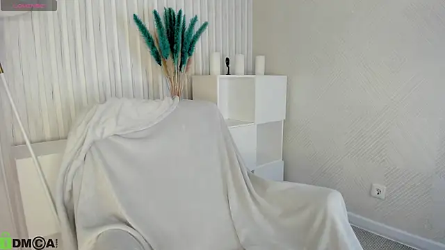 KarinaBroks online show from October 24, 1:48 am