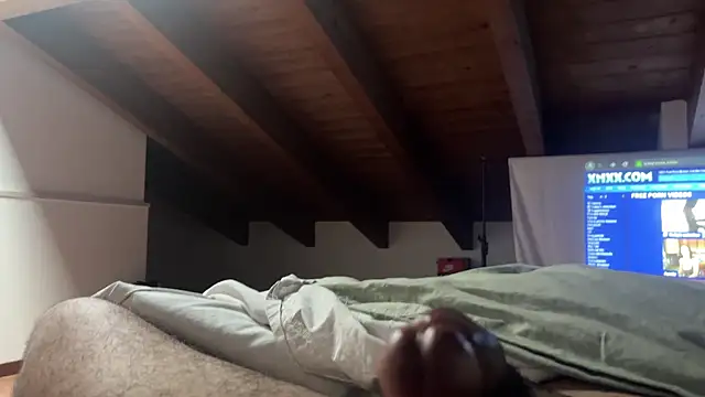 Snapshot of lupec95 chatting on January 19, 8:07 am lupec95 online show from January 19, 8:07 am