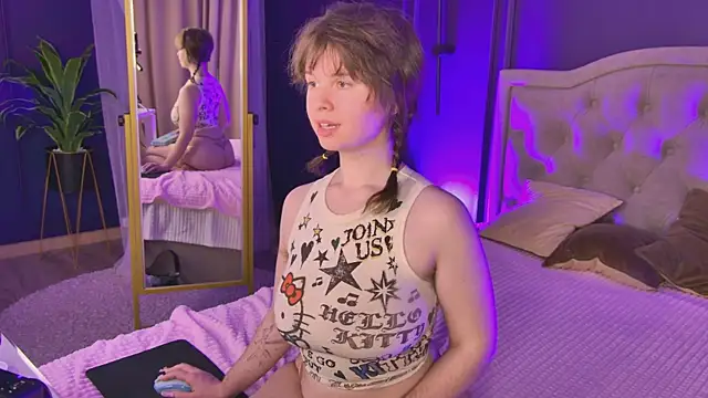 Lilly Stark online show from February 28, 5:29 am