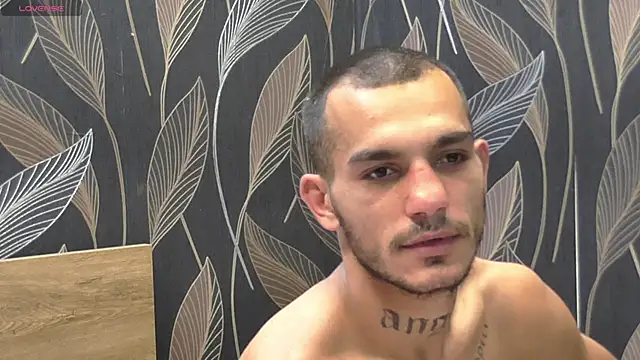 JacksonBee online show from October 4, 5:03 pm