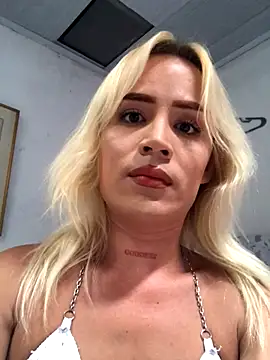 alexawinterrr online show from December 5, 7:45 pm