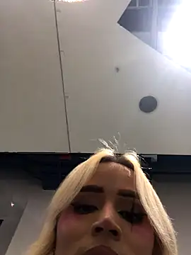 alexawinterrr online show from December 2, 8:32 pm