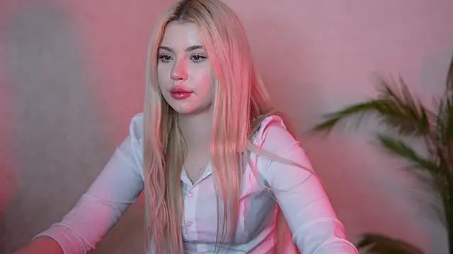 AshleyNikoo online show from October 18, 4:20 pm