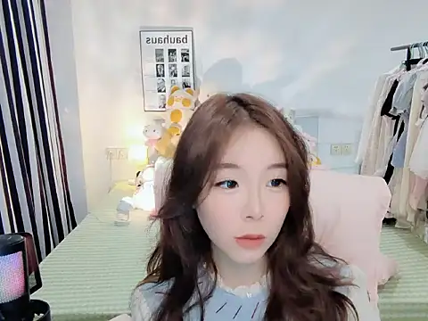 Snapshot of Gardenia-222 chatting on October 23, 12:37 pm Gardenia-222 online show from October 23, 12:37 pm