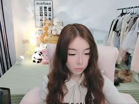 Snapshot of Gardenia-222 chatting on October 15, 9:06 am Gardenia-222 online show from October 15, 9:06 am