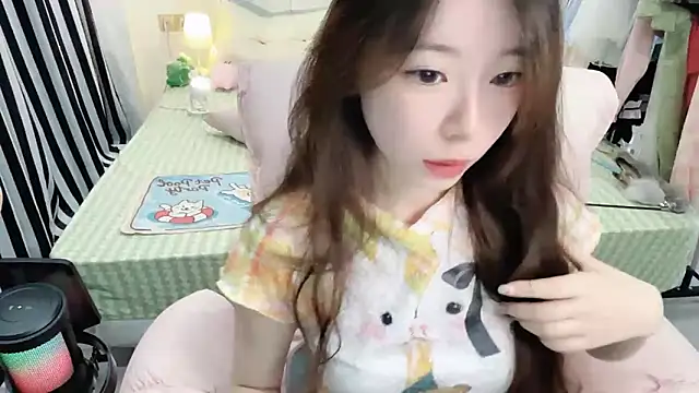 Gardenia-222 online show from May 10, 1:57 pm