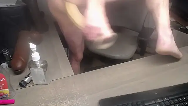 sackstor online show from December 1, 9:48 pm