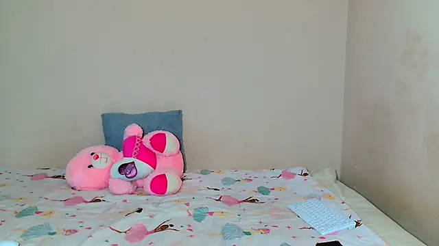 SlimSexxy21 online show from November 15, 7:01 am