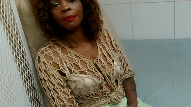 MaturePrettyLady43 online show from November 5, 5:54 am