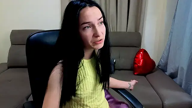 Emilly  Grey online show from February 10, 7:24 pm