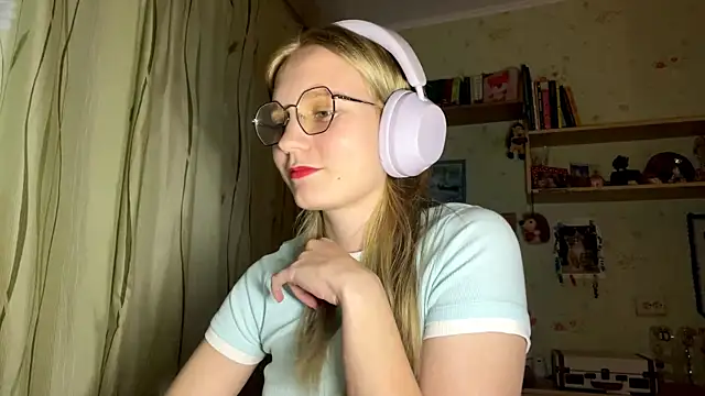 xX Looola Xx online show from September 27, 2:34 pm