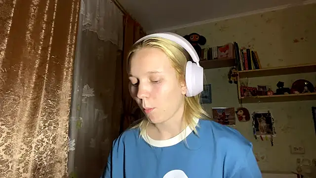 xX Looola Xx online show from October 3, 4:08 pm