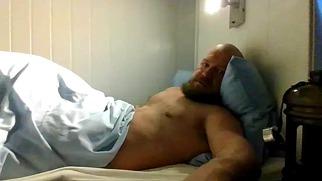 Snapshot of Real_viking chatting on February 1, 7:50 am Real viking online show from February 1, 7:50 am